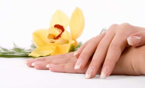 Como remover corretamente as unhas de gel
