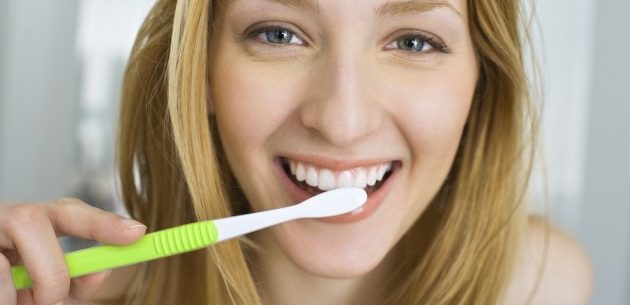 2 receitas caseiras de cremes dentais
