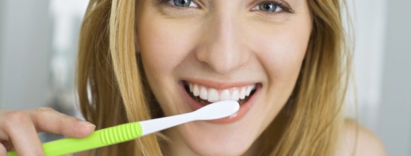 2 receitas caseiras de cremes dentais