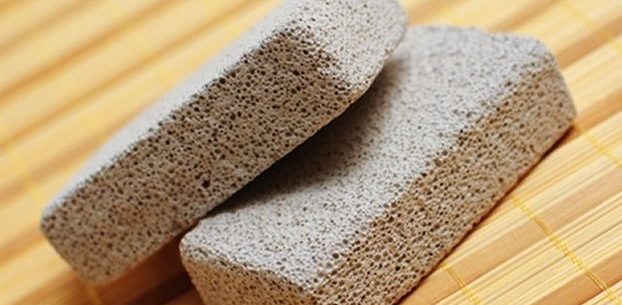 Para que serve a pedra pomes?