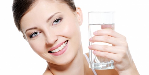 por que e fundamental beber agua. Por que é fundamental beber água?