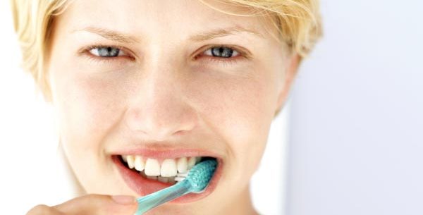 Como fazer um creme dental caseiro