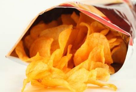 Comprar alimentos em pequenos pacotes que nos faz engordar?