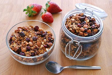 Receita saudável: Muesli crocantes de aveia e amêndoas