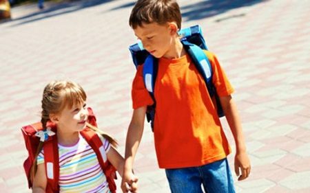 Crianças: Cuidados com a mochila
