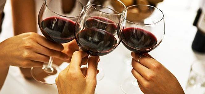 Vinho: qual a hora certa para beber e ter maiores benefícios?