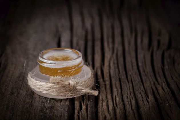 5 super benefícios dos esfoliantes com sal-5