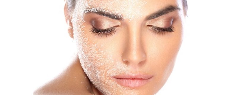 O peeling é realmente benéfico para nossa pele?