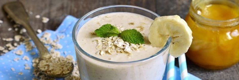 Smoothie de aveia e banana para baixar o colesterol alto