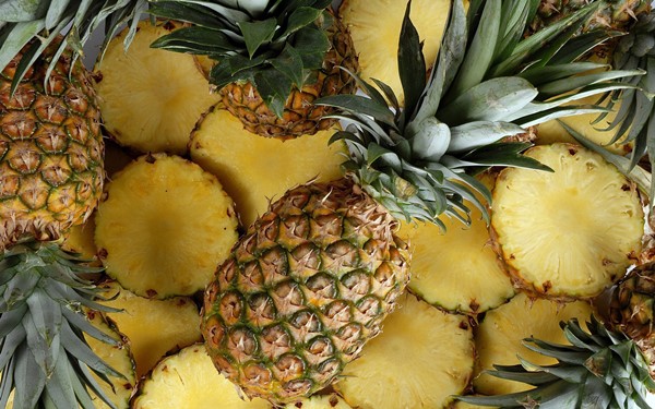 Suco de limão e abacaxi para equilibrar o pH do corpo-2