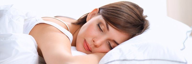 Insônia: 4 melhores alimentos que ajudam você a dormir bem