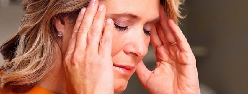 10 sinais e sintomas de desequilíbrio hormonal em mulheres